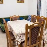 Vukovic 포스티라